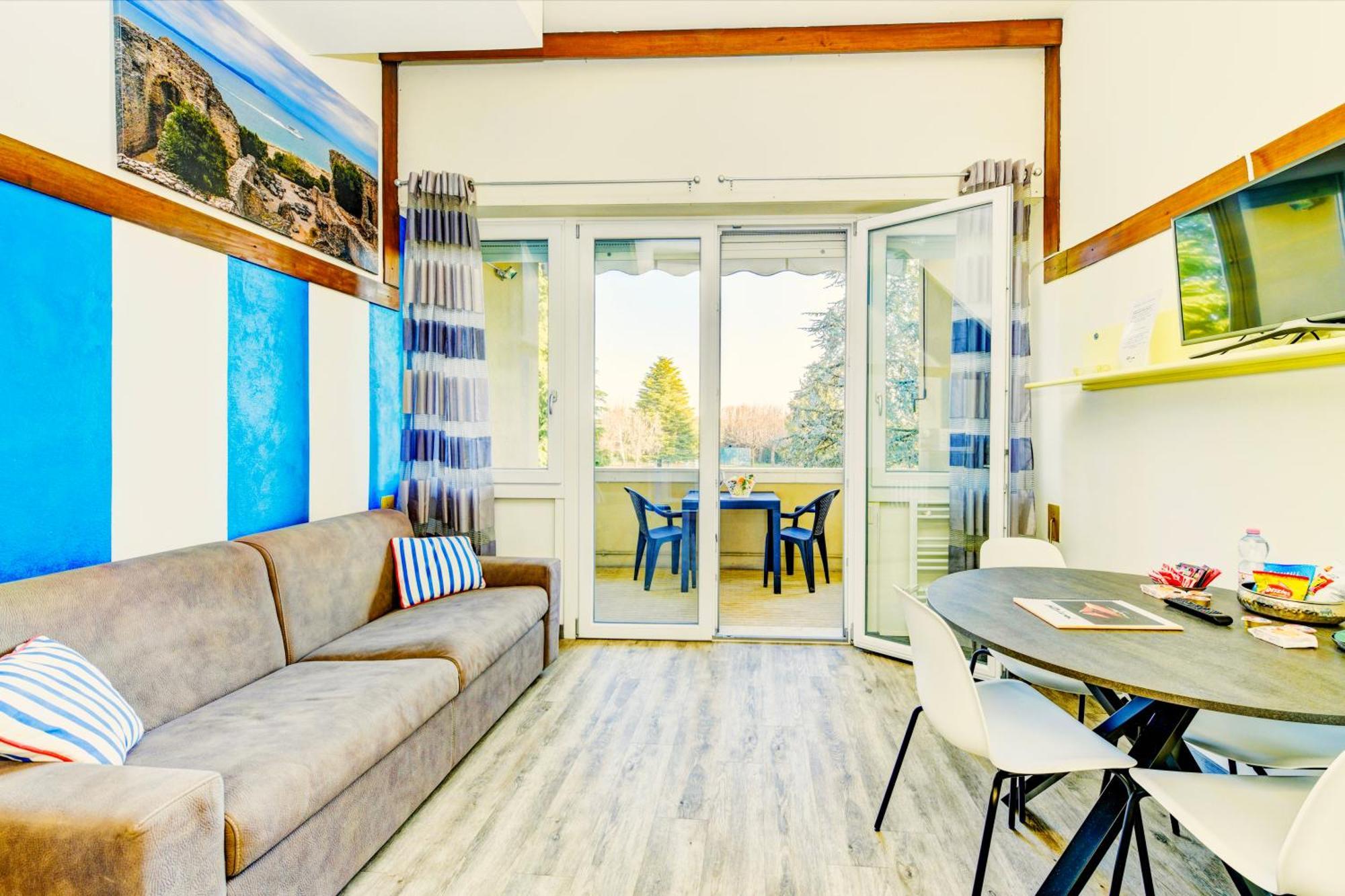 The Riva Apartment Sirmione Kültér fotó