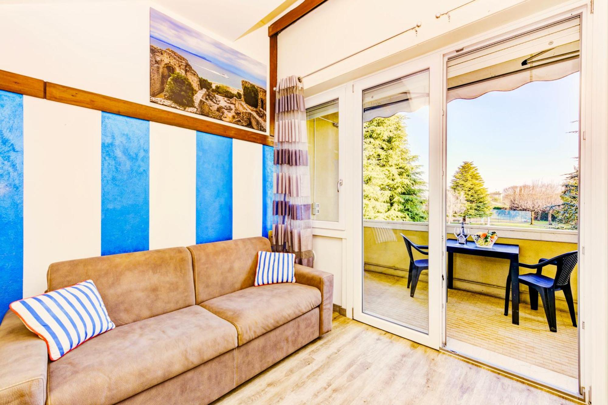 The Riva Apartment Sirmione Kültér fotó